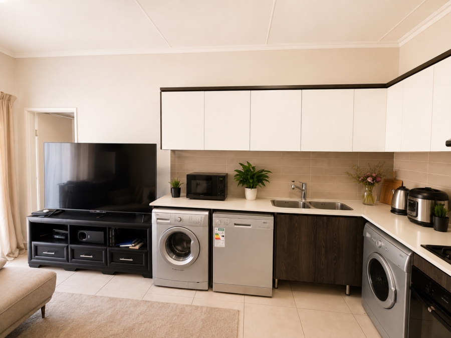 1 Bedroom Property for Sale in Sandown Western Cape